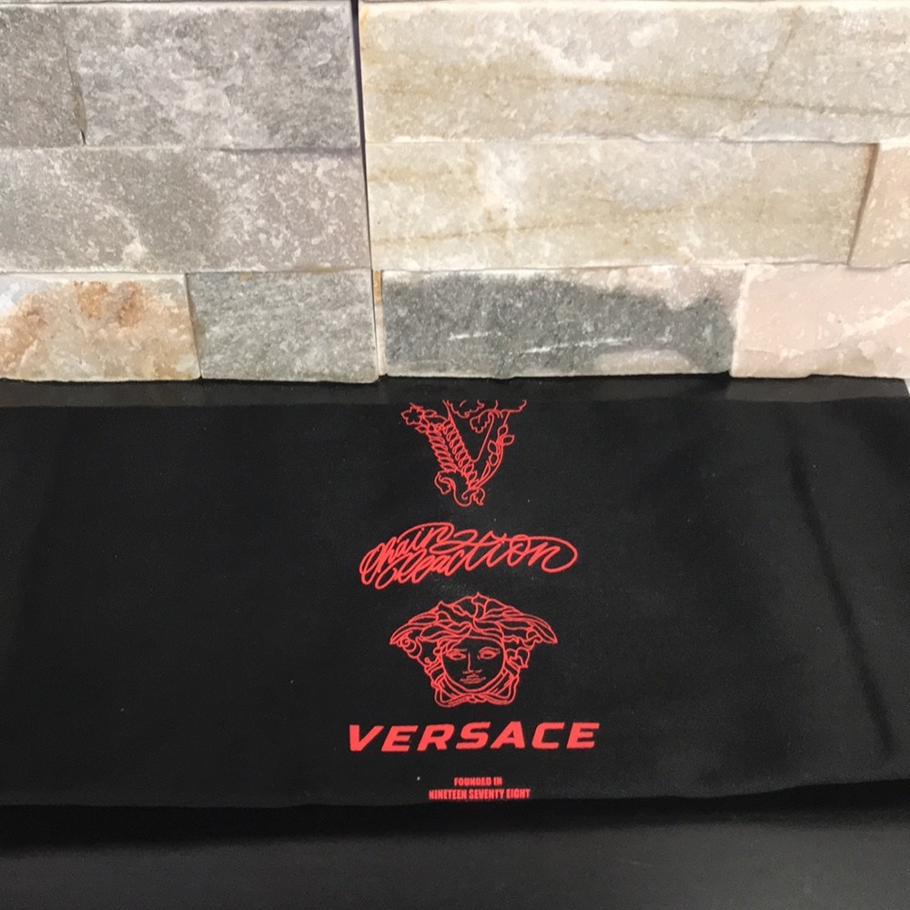 🎁 Versace Men's Chain Reaction High Top Sneakers Boot - Picture 9 of 9